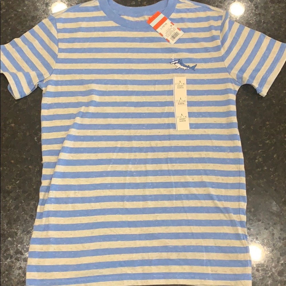 Cat and jack t-shirt shark.